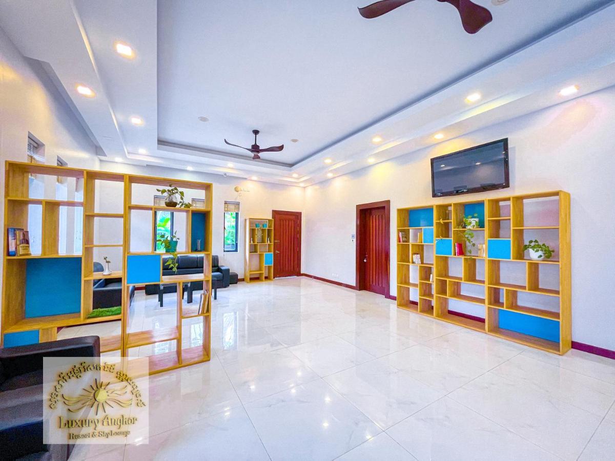 Luxury Angkor Resort & Sky Lounge Сіємреап Екстер'єр фото