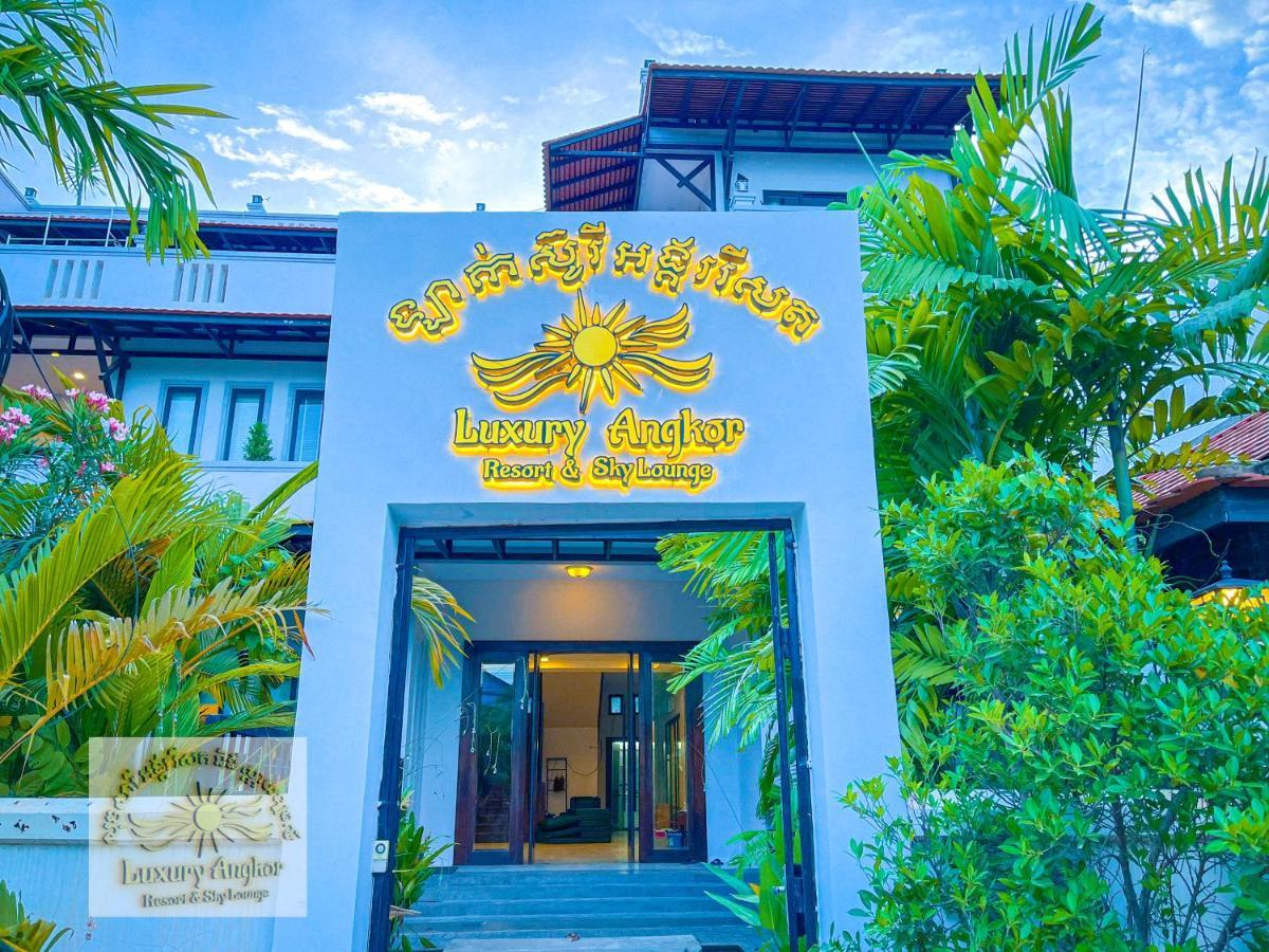 Luxury Angkor Resort & Sky Lounge Сіємреап Екстер'єр фото