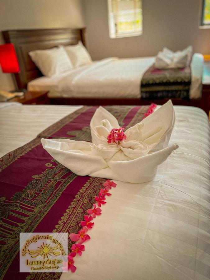 Luxury Angkor Resort & Sky Lounge Сіємреап Екстер'єр фото