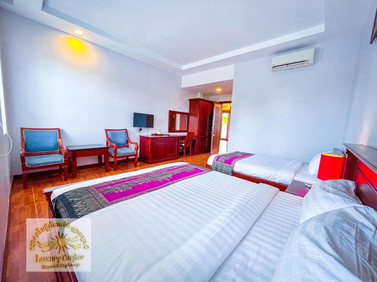 Luxury Angkor Resort & Sky Lounge Сіємреап Екстер'єр фото