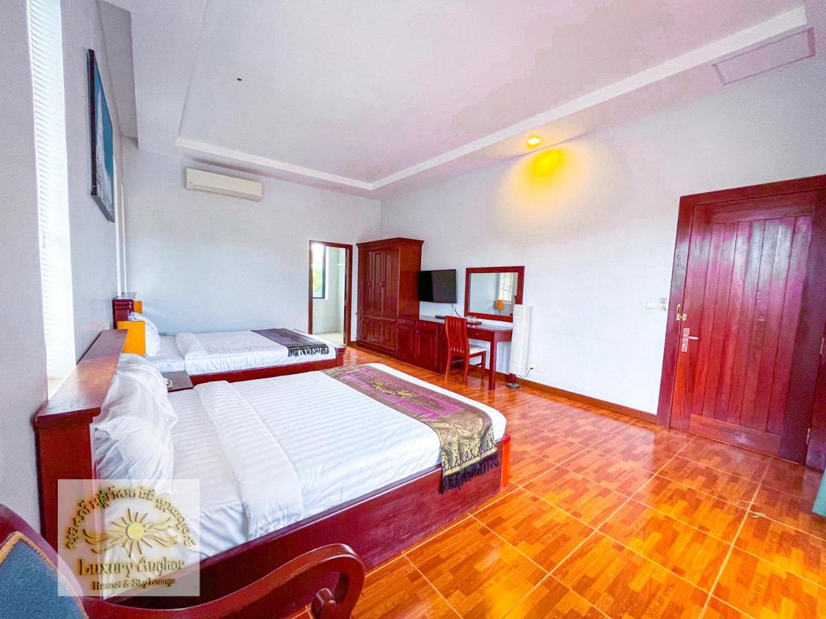 Luxury Angkor Resort & Sky Lounge Сіємреап Екстер'єр фото