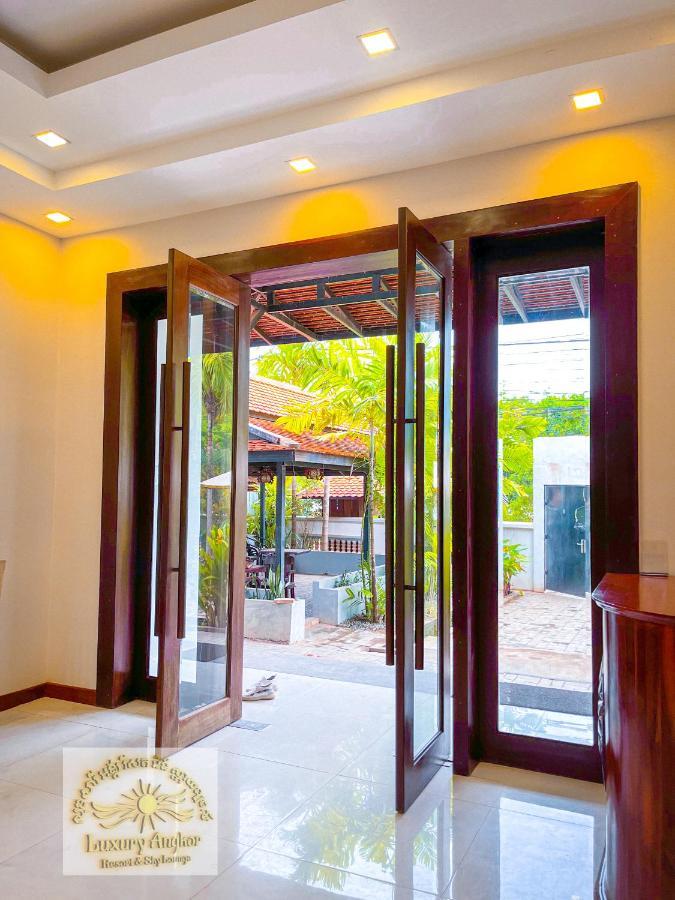 Luxury Angkor Resort & Sky Lounge Сіємреап Екстер'єр фото