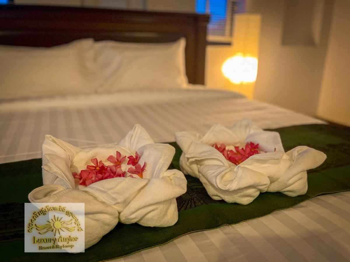 Luxury Angkor Resort & Sky Lounge Сіємреап Екстер'єр фото