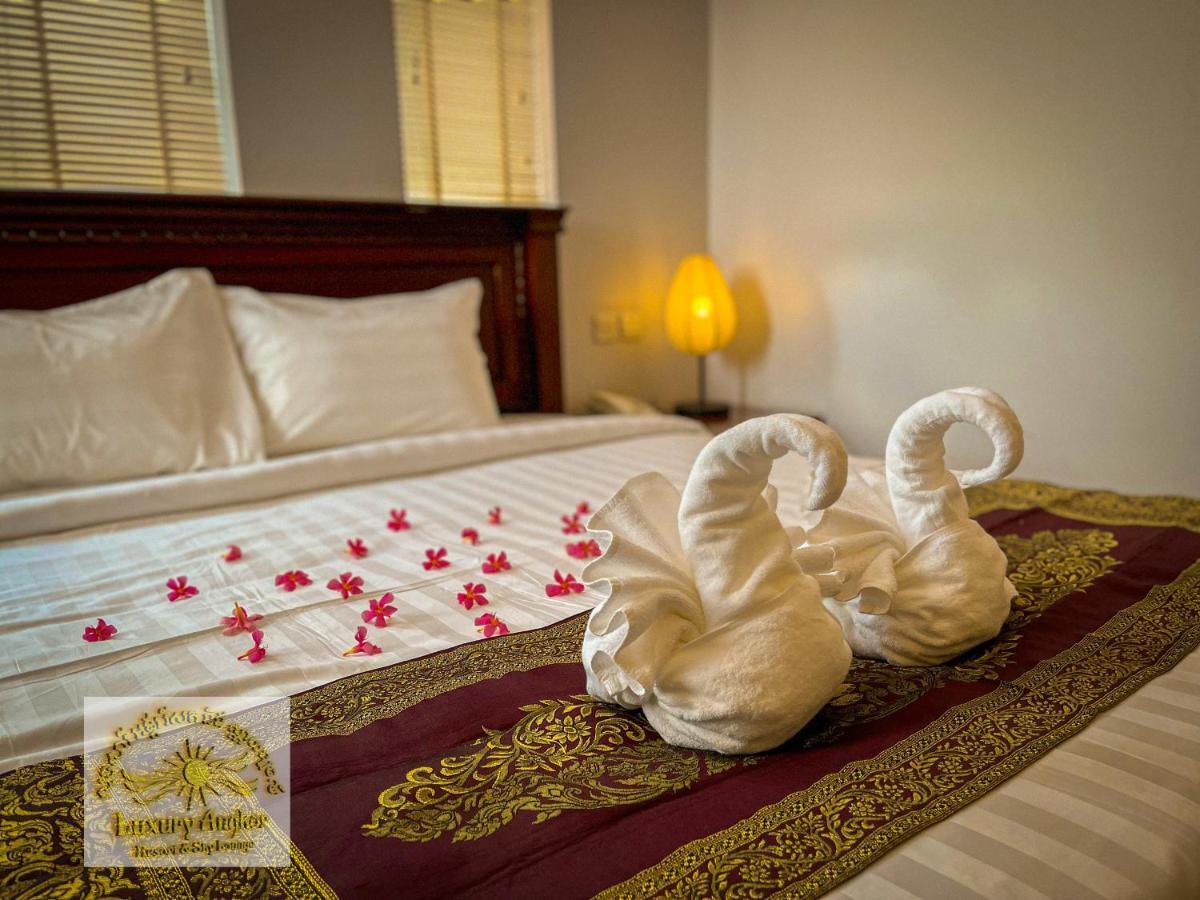 Luxury Angkor Resort & Sky Lounge Сіємреап Екстер'єр фото