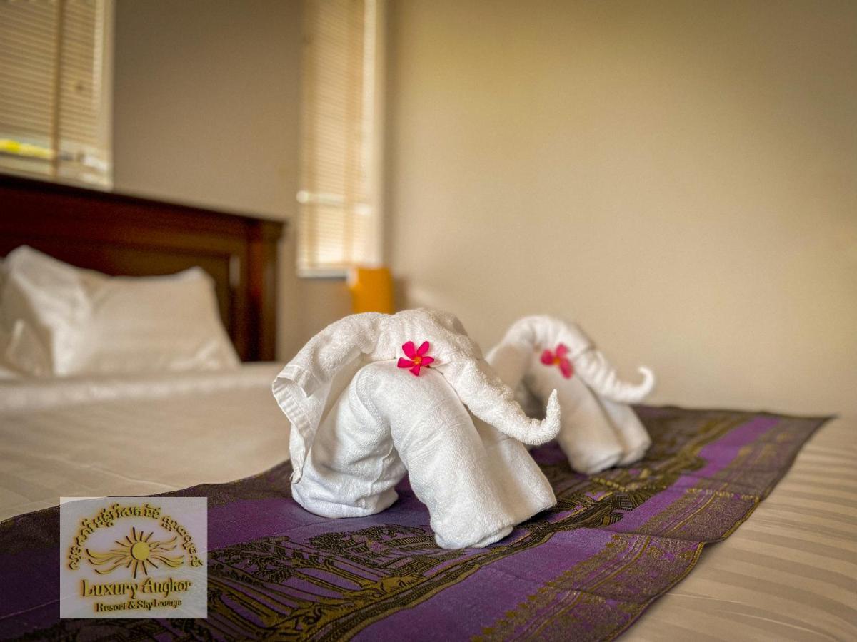 Luxury Angkor Resort & Sky Lounge Сіємреап Екстер'єр фото